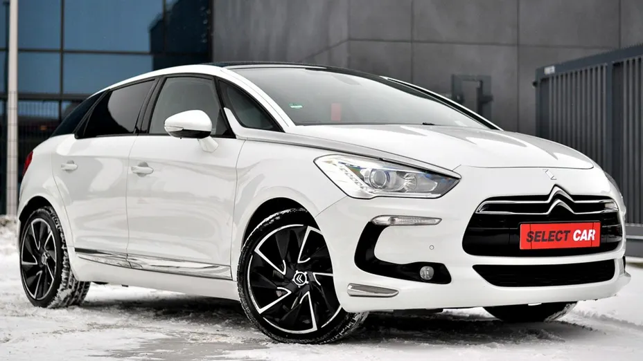 CITROEN DS5 -