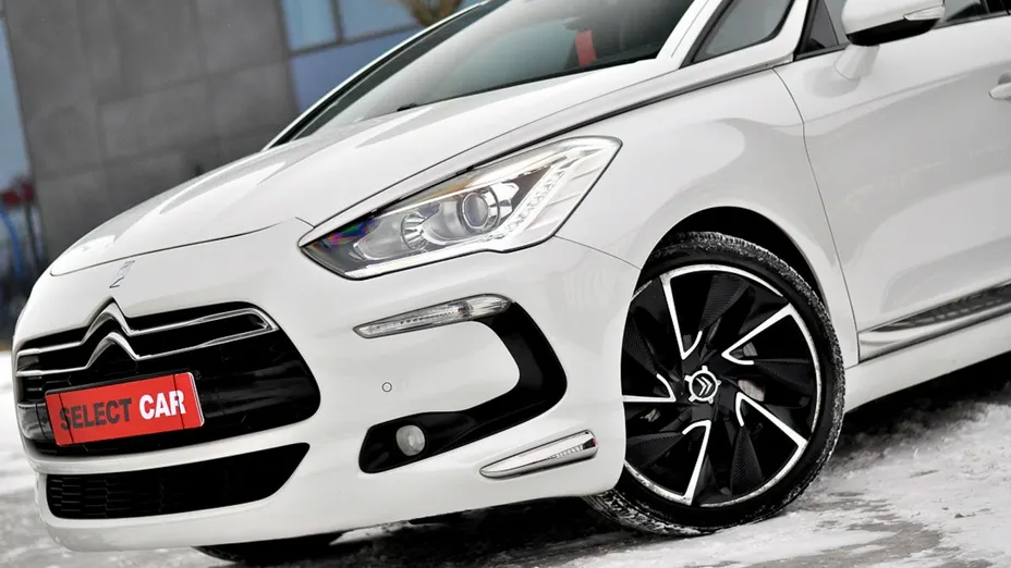 CITROEN DS5 -