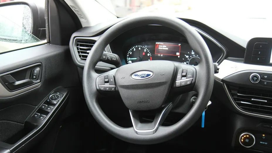 FORD Escape -