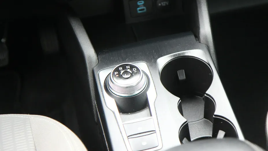 FORD Escape -
