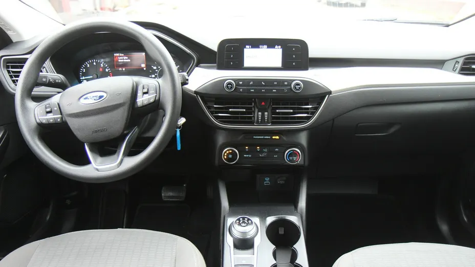 FORD Escape -