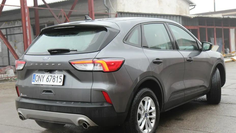 FORD Escape -