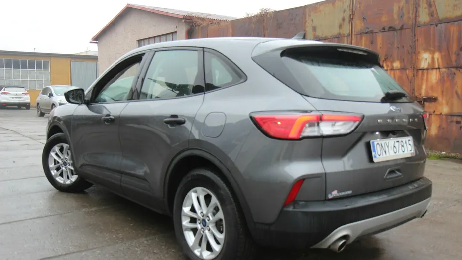 FORD Escape -