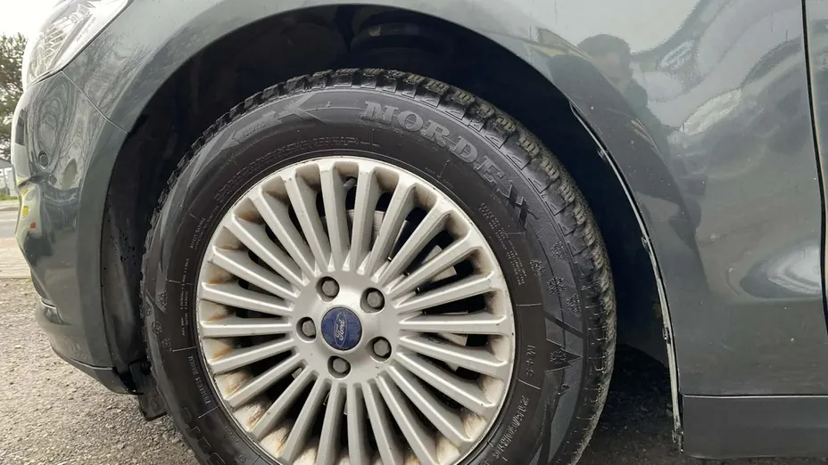 FORD Mondeo -