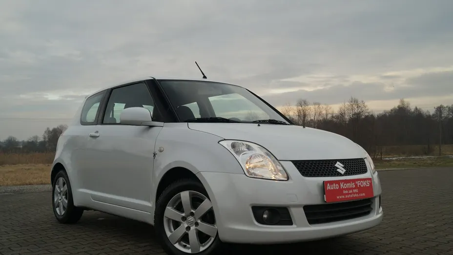 SUZUKI Swift -
