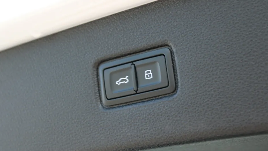 AUDI Q7 -