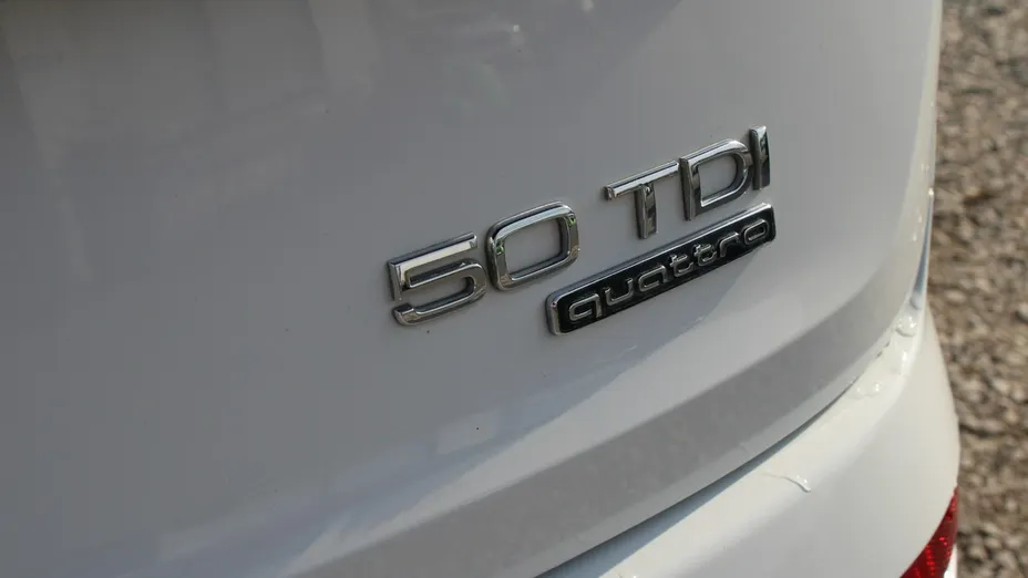 AUDI Q7 -