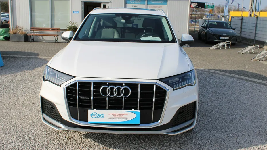 AUDI Q7 -