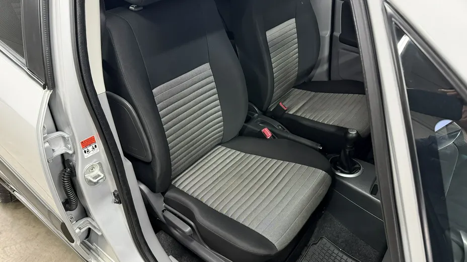 SUZUKI SX4 -