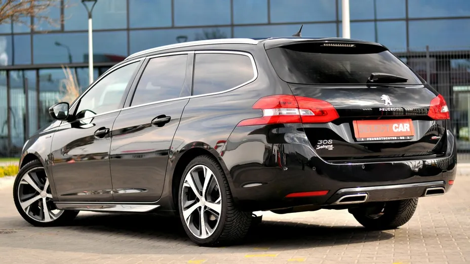 PEUGEOT 308 -