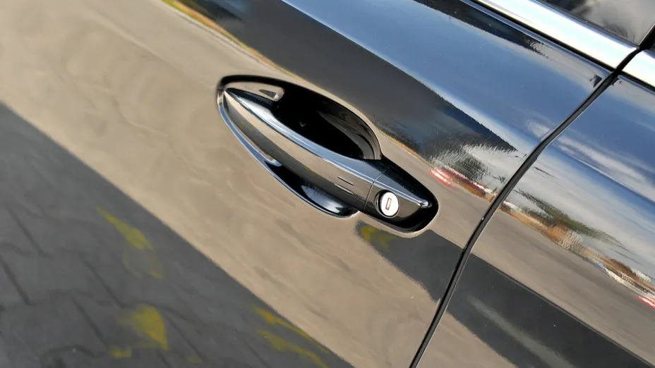 PEUGEOT 308 -
