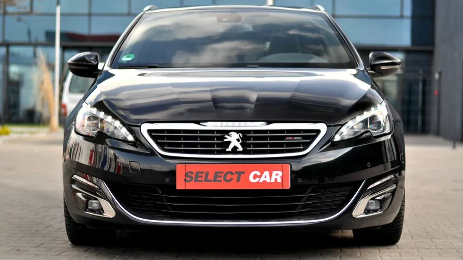 PEUGEOT 308 -