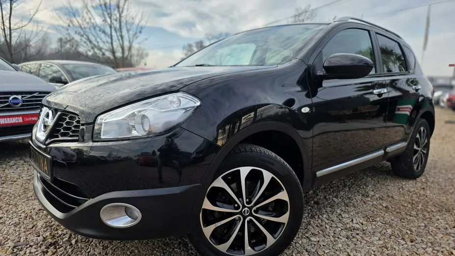 NISSAN Qashqai -