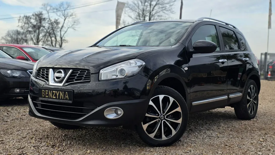 NISSAN Qashqai -