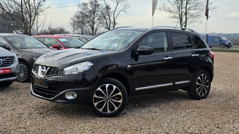 NISSAN Qashqai -