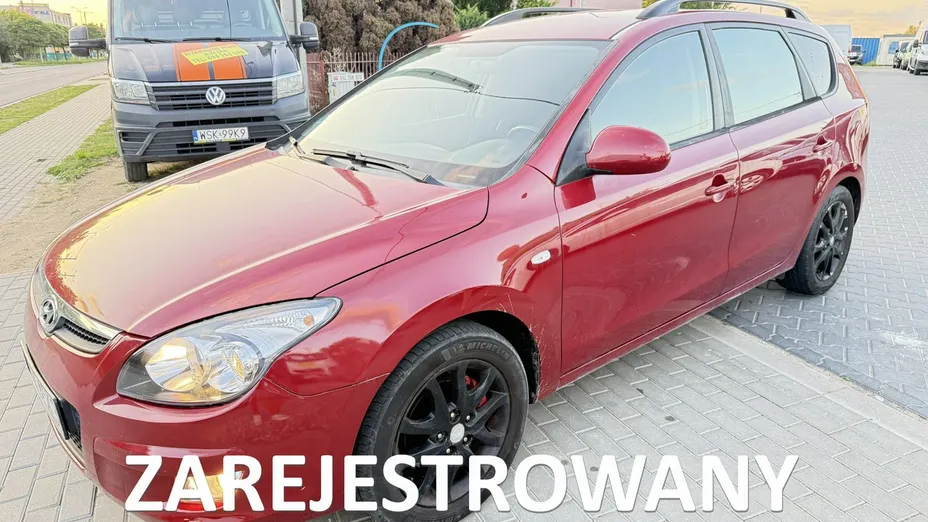 HYUNDAI i30 -