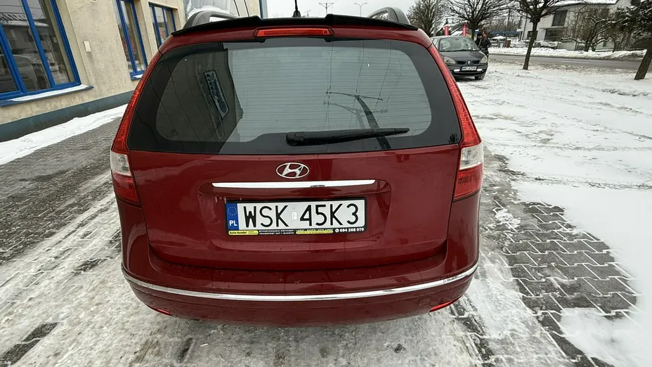 HYUNDAI i30 -