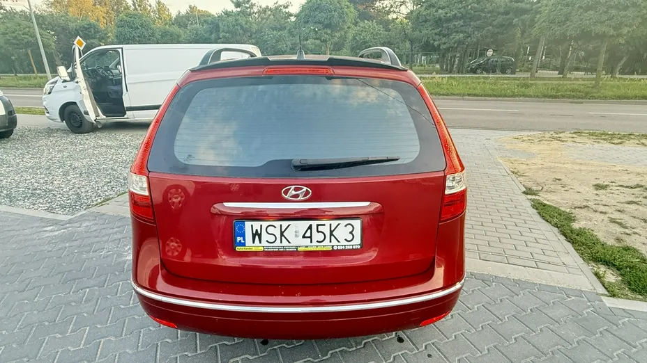 HYUNDAI i30 -