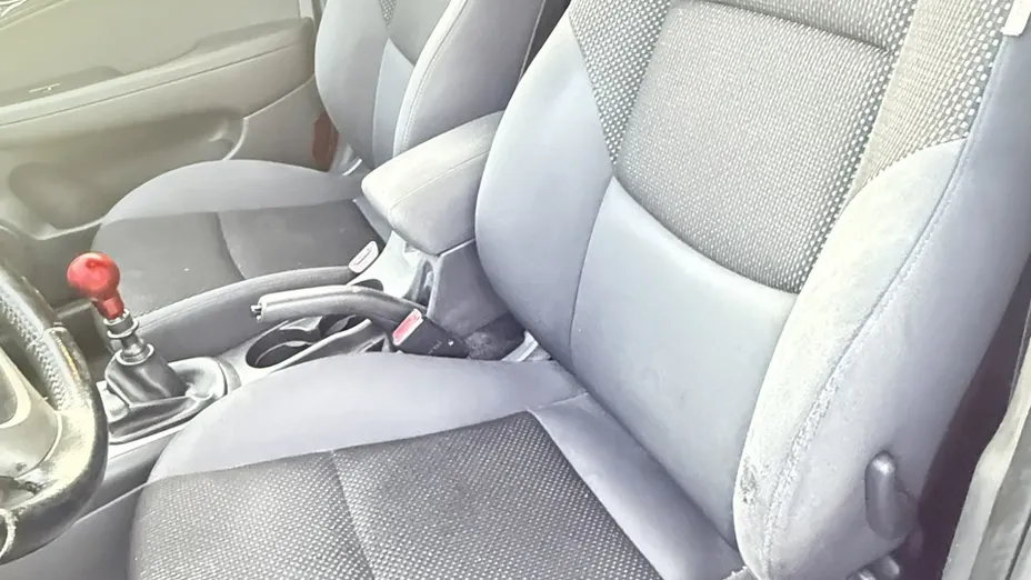 HYUNDAI i30 -