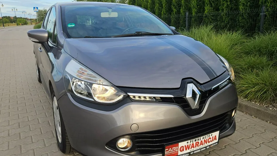 RENAULT Clio -