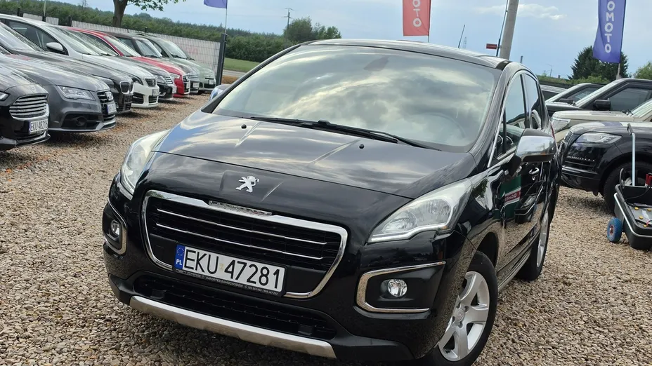 PEUGEOT 3008 -