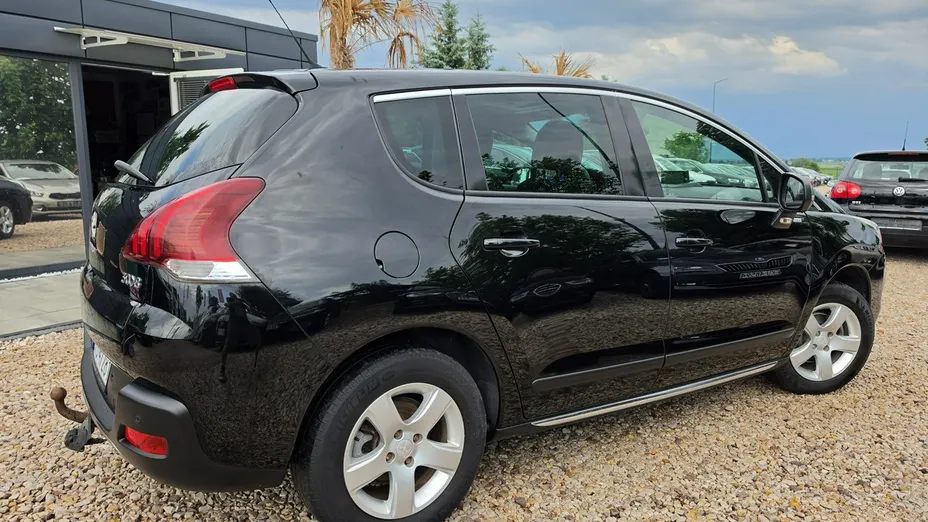 PEUGEOT 3008 -