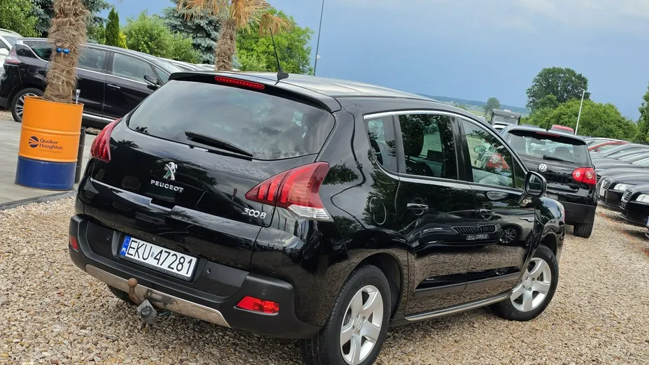 PEUGEOT 3008 -