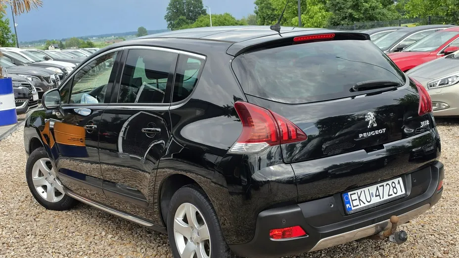 PEUGEOT 3008 -