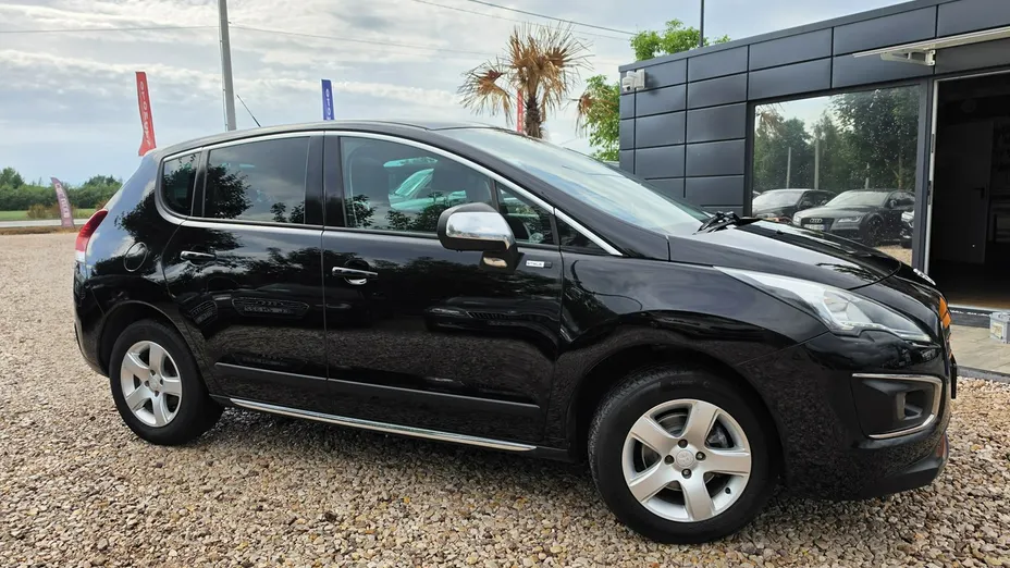 PEUGEOT 3008 -