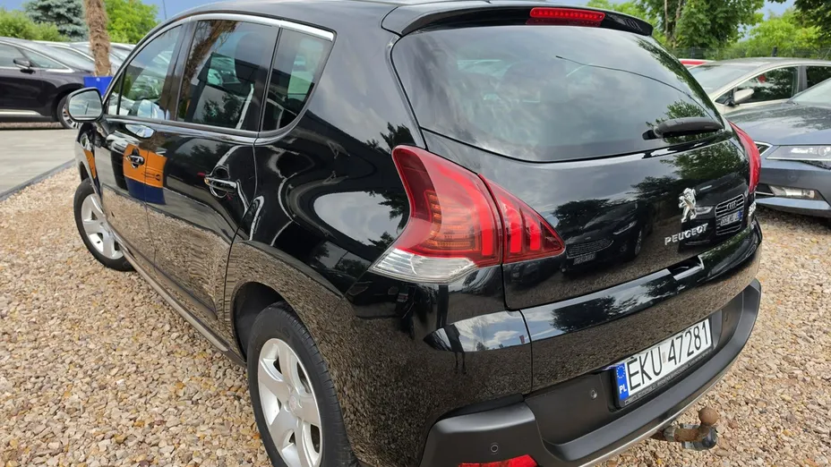 PEUGEOT 3008 -