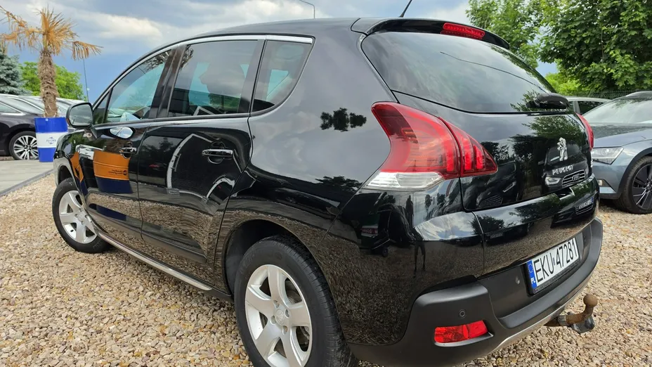 PEUGEOT 3008 -