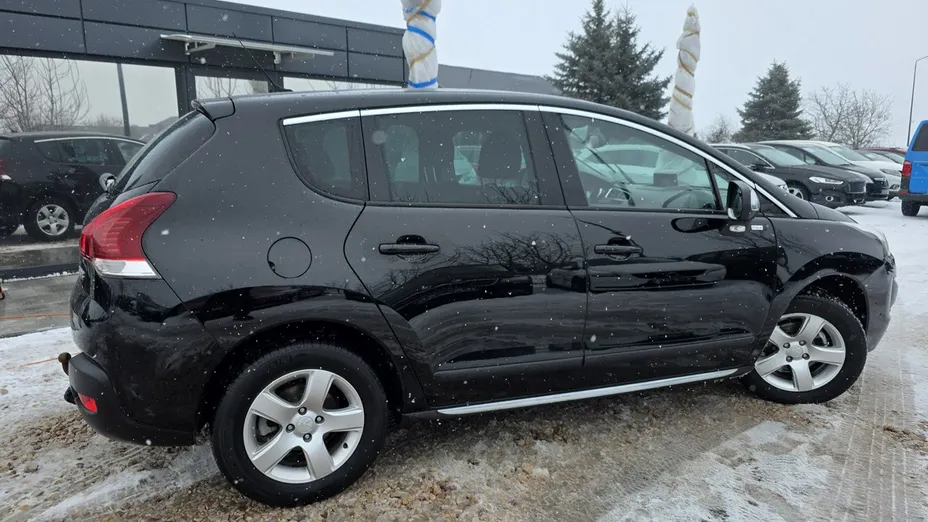 PEUGEOT 3008 -