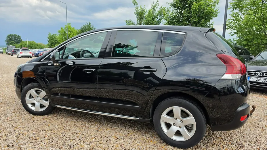 PEUGEOT 3008 -