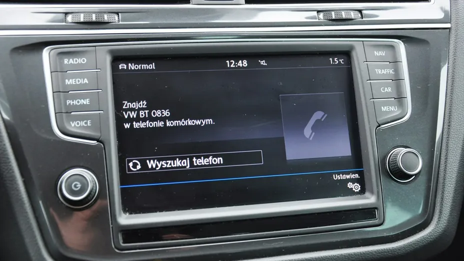 VOLKSWAGEN Tiguan -