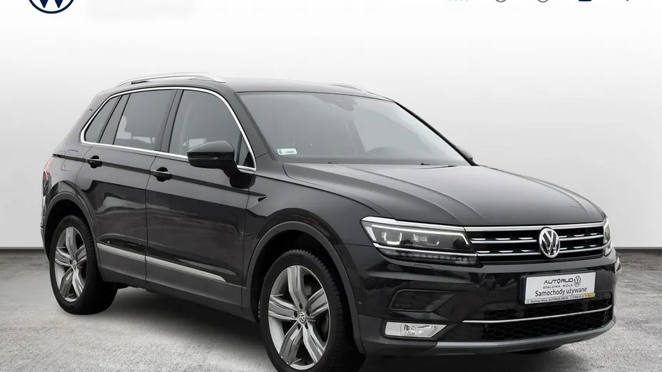 VOLKSWAGEN Tiguan -