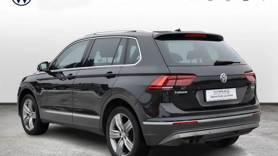 VOLKSWAGEN Tiguan -