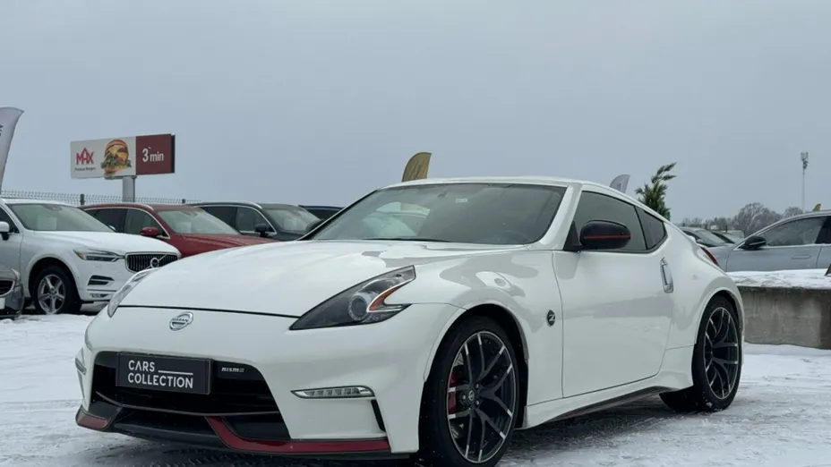 NISSAN 370 Z -