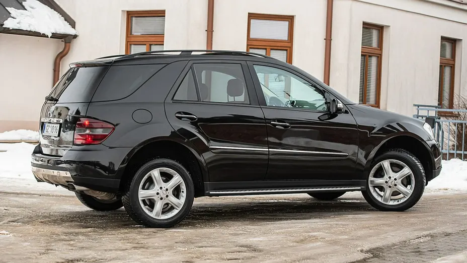 MERCEDES-BENZ ML -