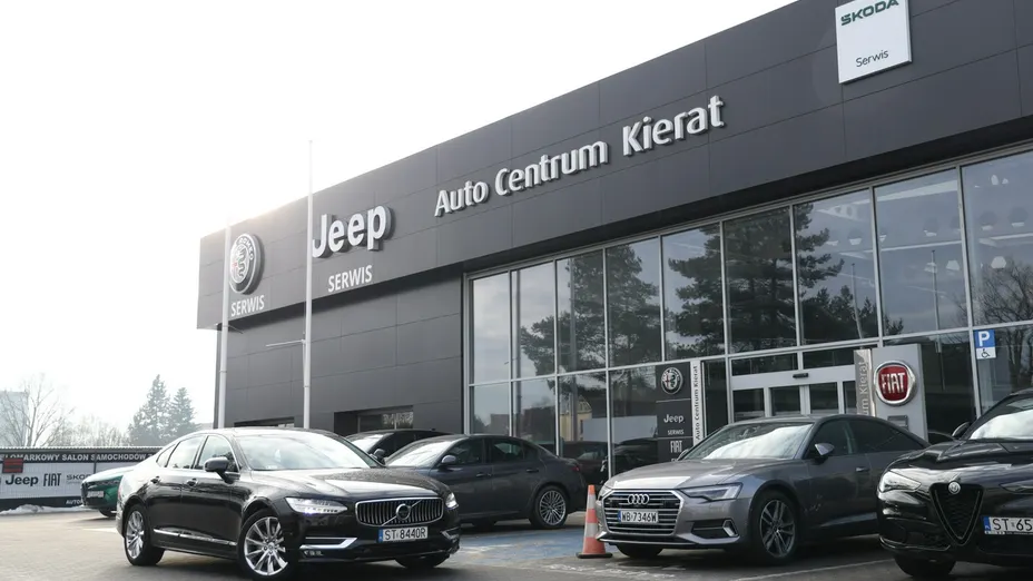 VOLVO S90 -