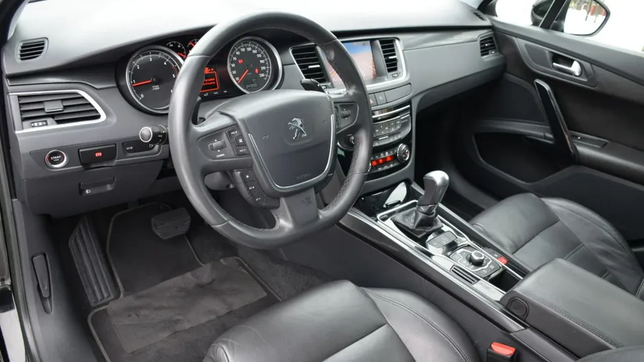PEUGEOT 508 -
