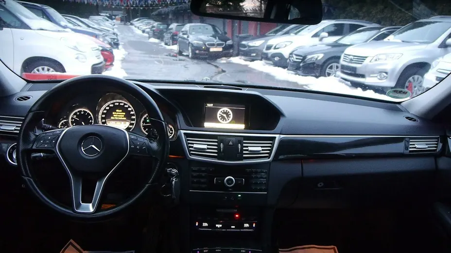 MERCEDES-BENZ E Klasa -