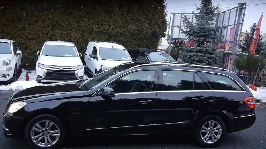 MERCEDES-BENZ E Klasa -