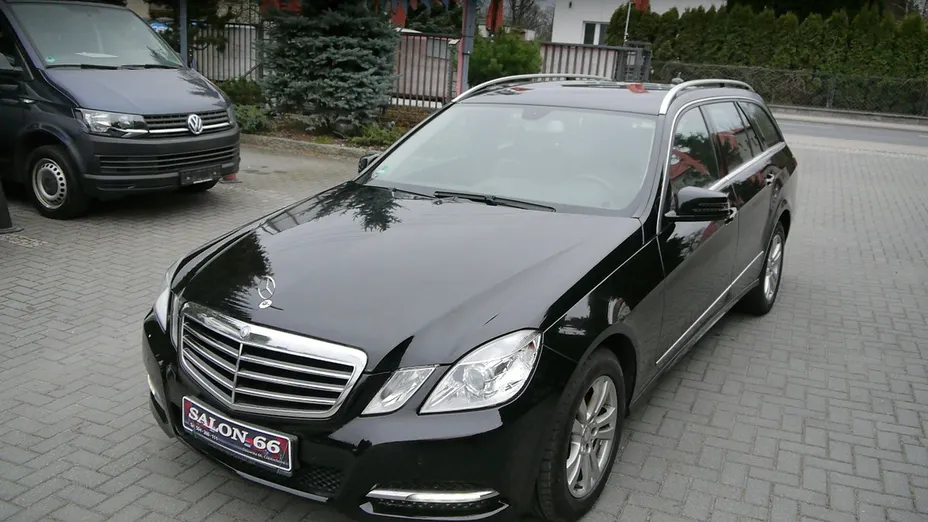 MERCEDES-BENZ E Klasa -