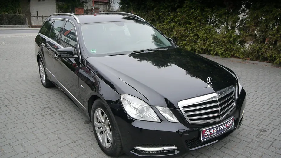 MERCEDES-BENZ E Klasa -