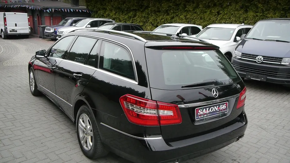 MERCEDES-BENZ E Klasa -