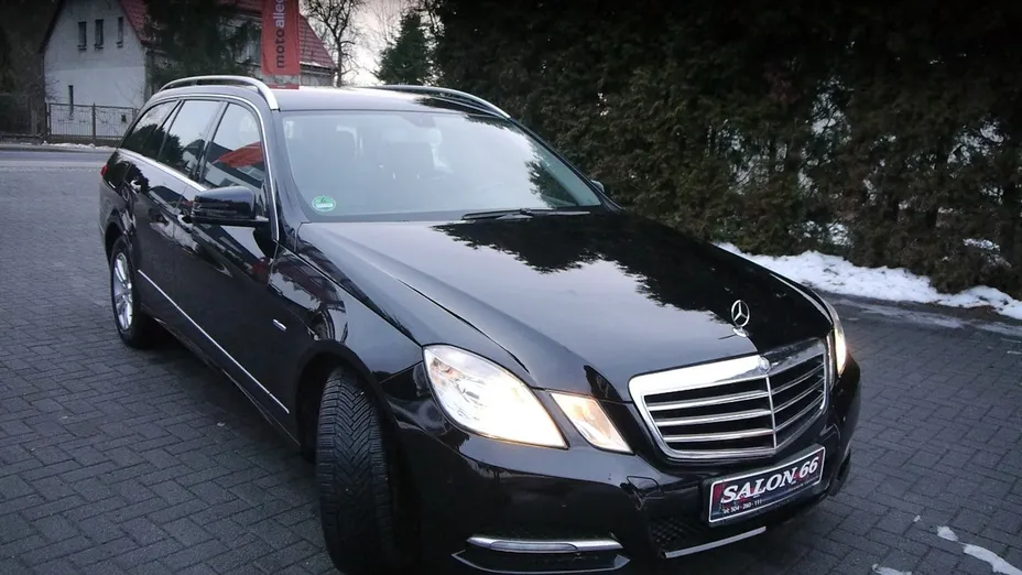 MERCEDES-BENZ E Klasa -