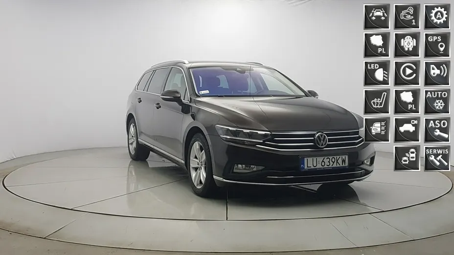 VOLKSWAGEN Passat -