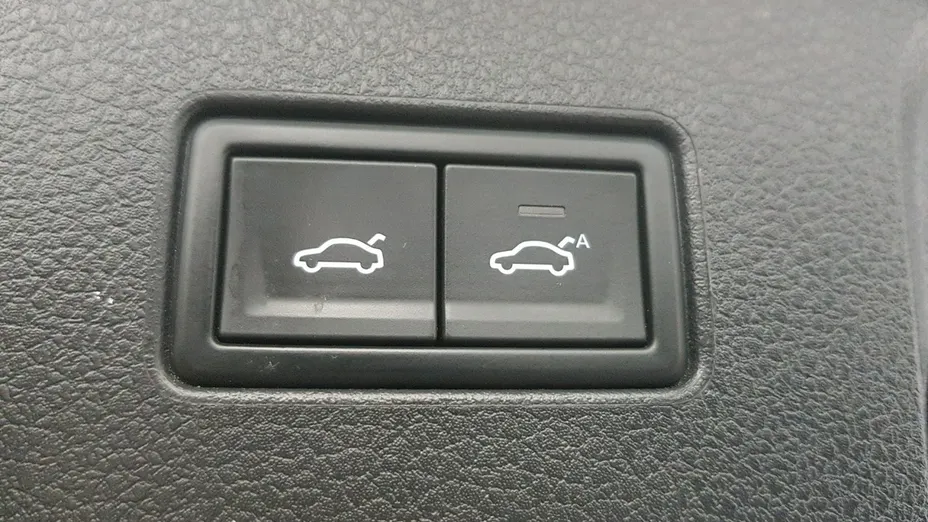 VOLKSWAGEN Passat -