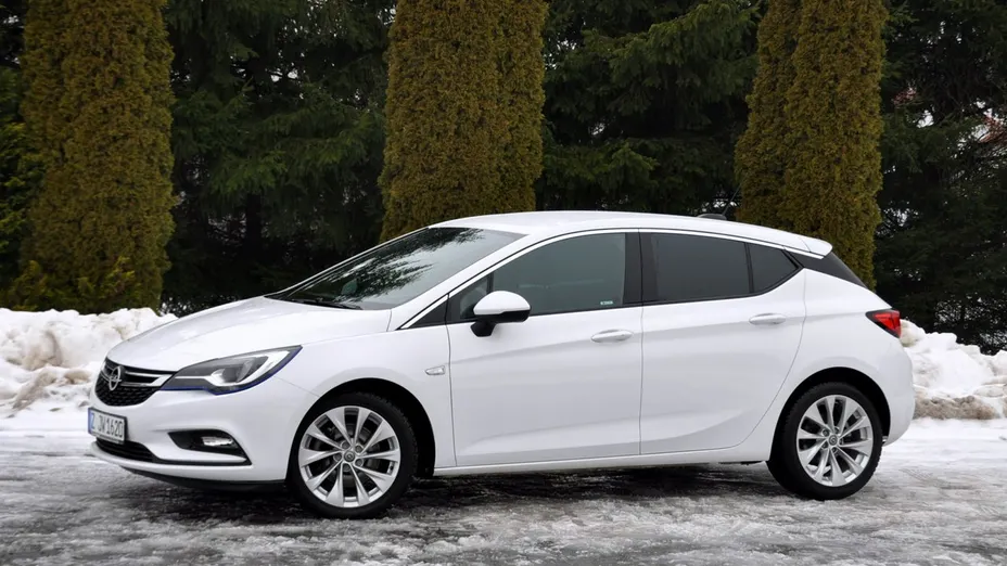 OPEL Astra -