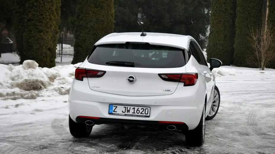 OPEL Astra -